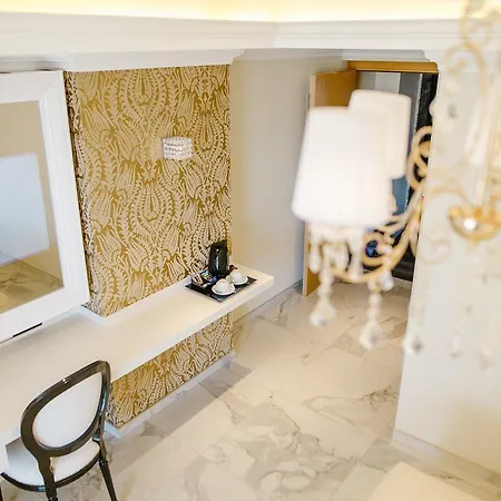 Qbic Отель Ларнака