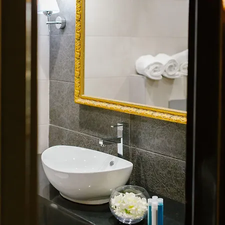 Qbic 4* Larnaca