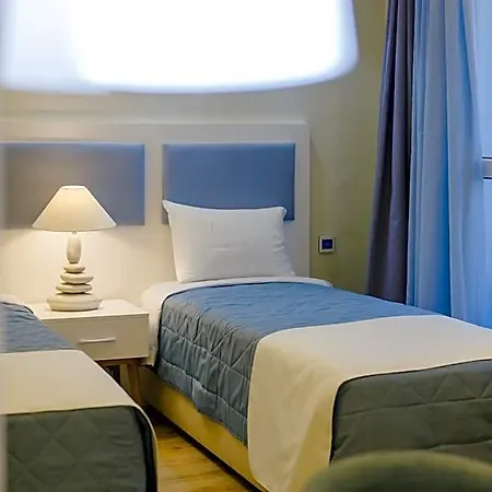 Hotel Qbic Larnaca