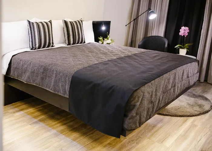 Qbic 4* 라르나카