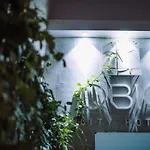 Qbic Готель Ларнака