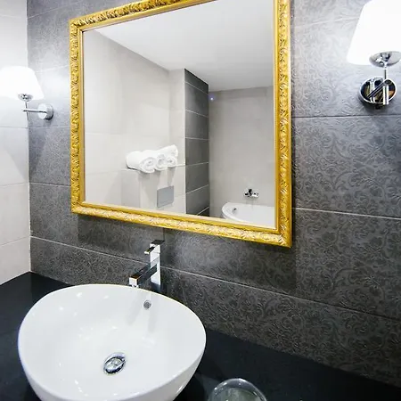Hotel Qbic