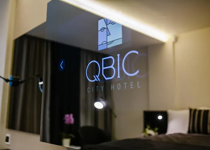 Qbic 4*